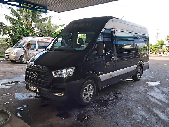 IMG_2234-vung-tau-limo-van