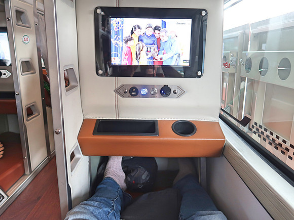 IMG_5427-leg-room