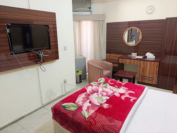 20211115_141425-burj-nahar-room