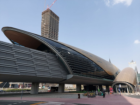 20211119_130813-dubai-mall-metro
