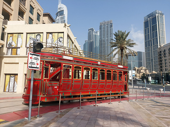 20211119_140227-dubai-trolley