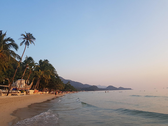 20191230_172800-white-sand-beach