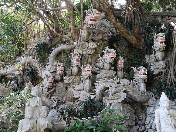 IMG_5709-marble-mountains-dragons