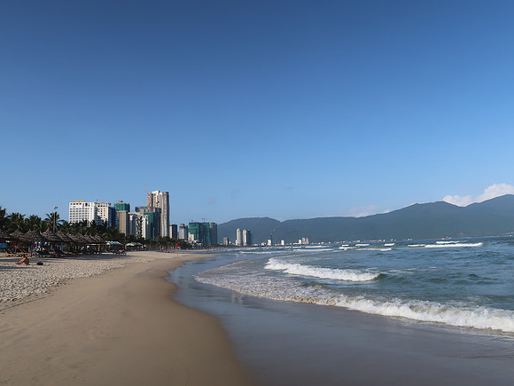 IMG_5802-danang-beach