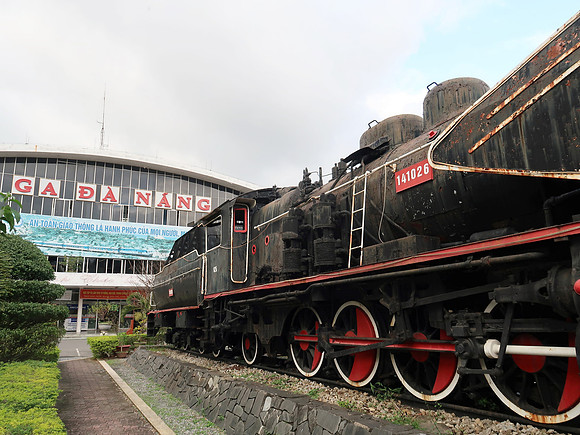 IMG_5946-ga-da-nang-locomotive