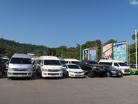 IMG_6416-cars-for-koh-chang-ferry