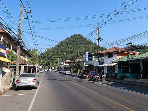 IMG_6481-main-road-white-sand-beach