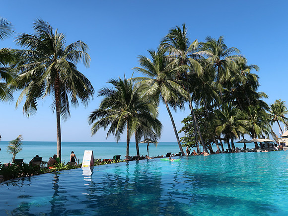 IMG_6488-grande-resort-and-spa-pool