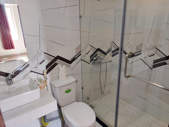 20220623_143348-hong-thien-1-hotel-bathroom