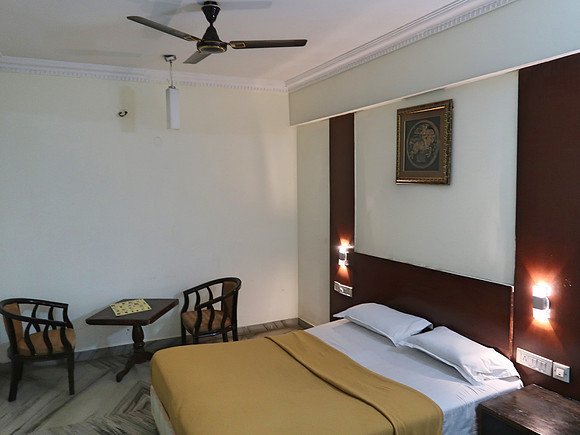 IMG_7441-centaur-room