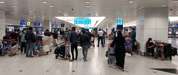 20211130_191500-crowded-t-1