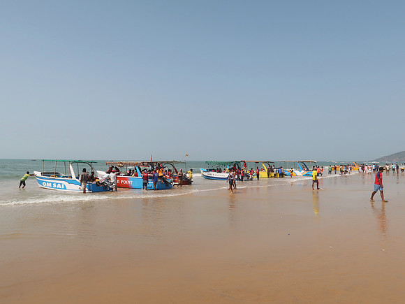 IMG_7833-beach-boats