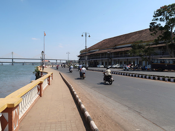 IMG_8099-mandovi-river
