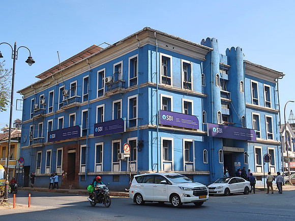 IMG_8169-sbi-blue-building