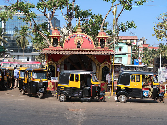 IMG_8325-bus-station-temple