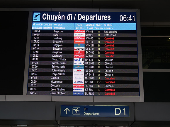 IMG_8943-cancelled-flights