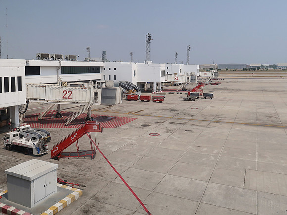 IMG_0020-empty-airport