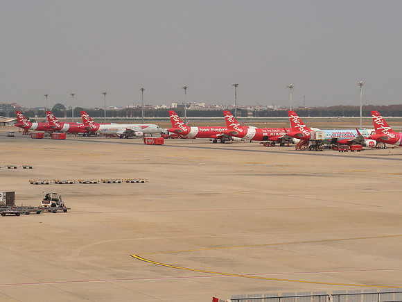 IMG_0023-parked-aircraft
