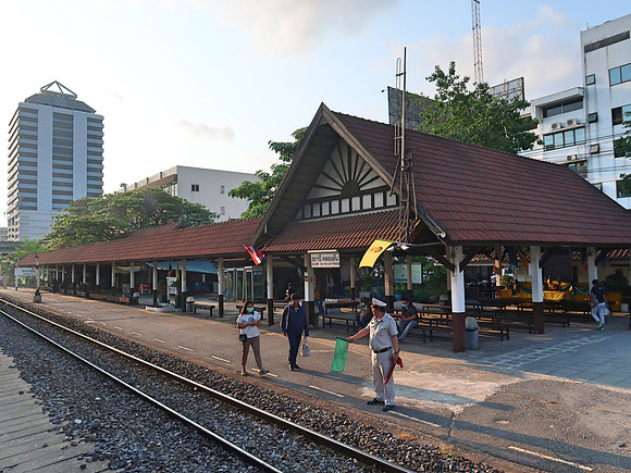 IMG_9212-khlong-tan
