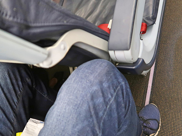 IMG_0594-dad-sgn-leg-room