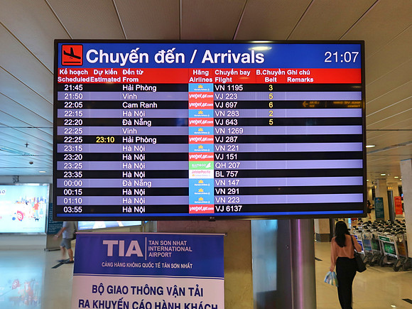 IMG_0600-domestic-arrivals
