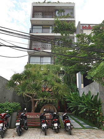 IMG_0447-k-house-vs-apartment