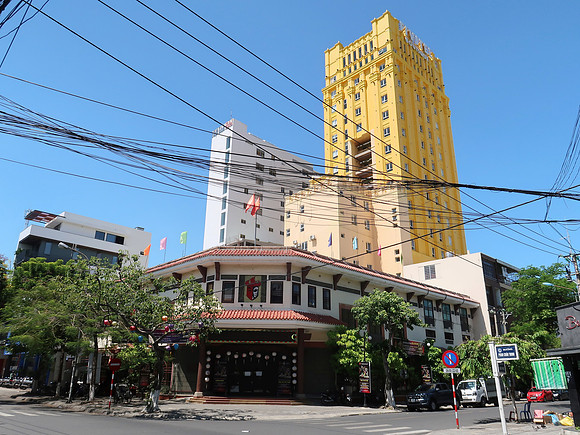 IMG_0487-nguyen-hien-dinh-tuong-theater