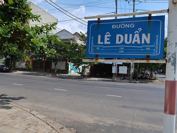 IMG_0713-street-sign-with-measurements