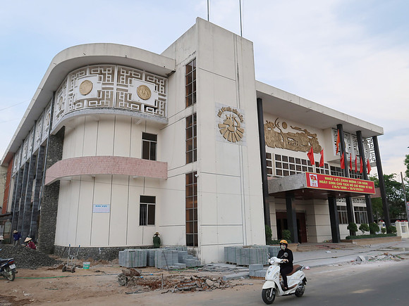 IMG_0785-dien-hong-cultural-house