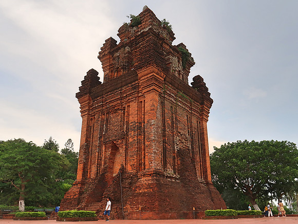 IMG_0797-nhan-tower