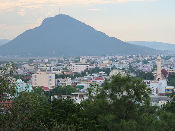 IMG_0804-view-of-chop-chai-mountain