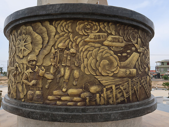 IMG_1013-war-monument-base