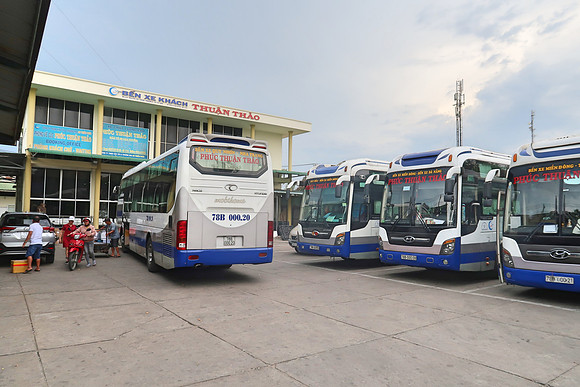 IMG_1081-bus-station