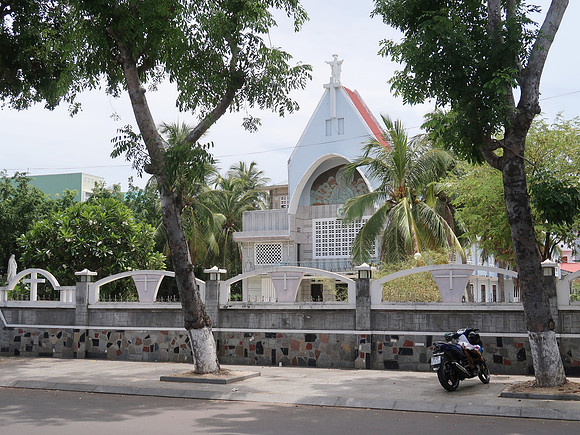 IMG_1397-hoa-ninh-church
