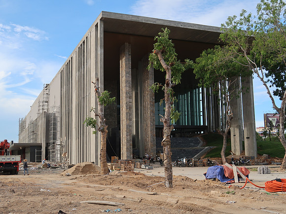 IMG_1494-conference-centre-construction