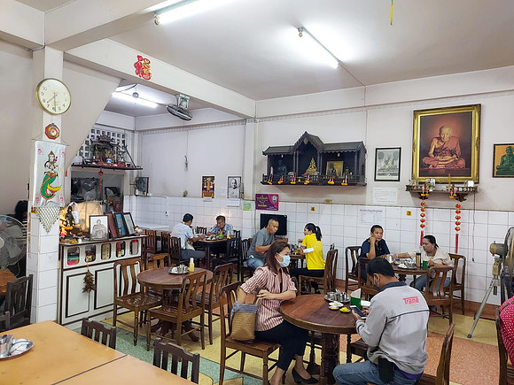 20220211_073007-jip-khao-restaurant
