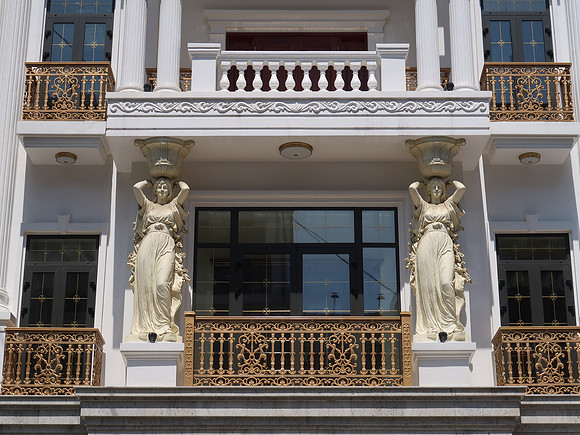 IMG_1684-classical-pillars