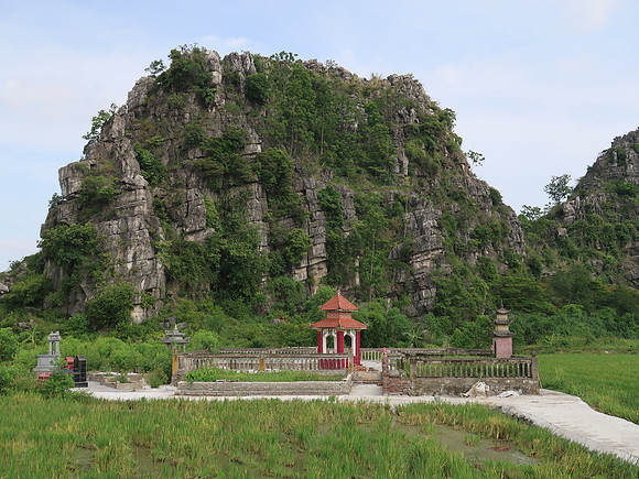 IMG_2120-shrine