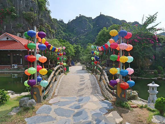 IMG_2124-hang-mua-lanterns