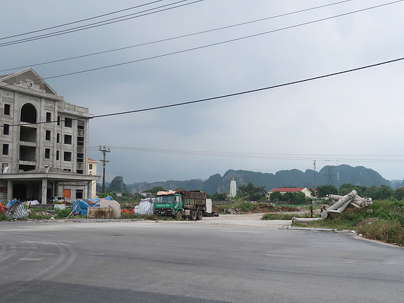 IMG_2259-xuan-thien-view-of-hills