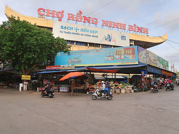 IMG_2316-cho-rong-ninh-binh