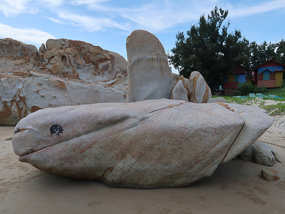 IMG_3376-whale-rock