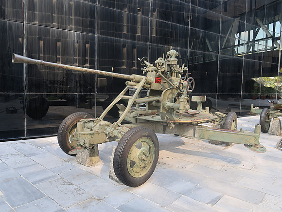 IMG_3584-37mm-anti-aircraft-cannon