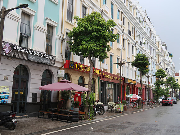 IMG_3756-lv1-premier-village