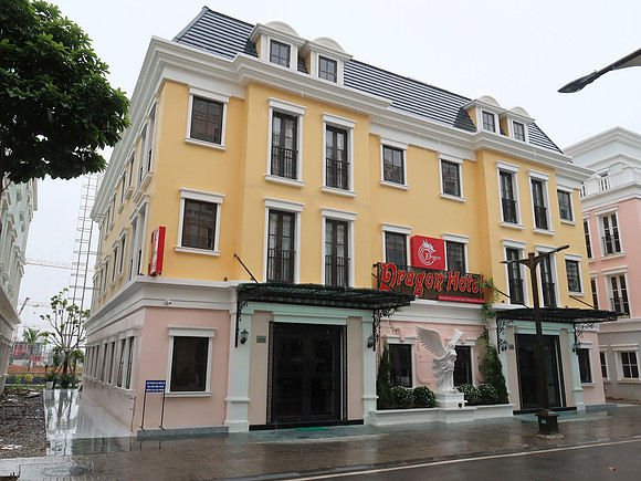 IMG_3758-dragon-hotel