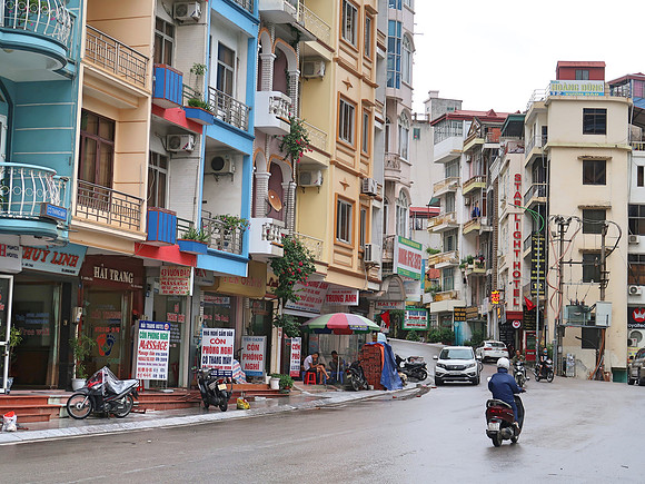 IMG_3786-vuon-dao-street