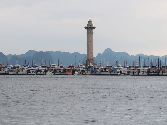 IMG_3823-tour-boats