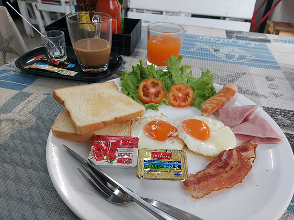 20211220_065720-american-breakfast