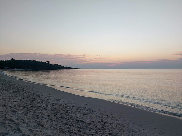 20211221_062420-beach-sunrise