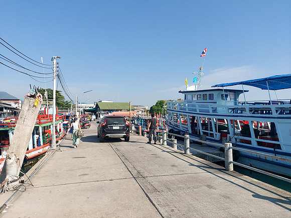 20211221_091857-ferry-pier
